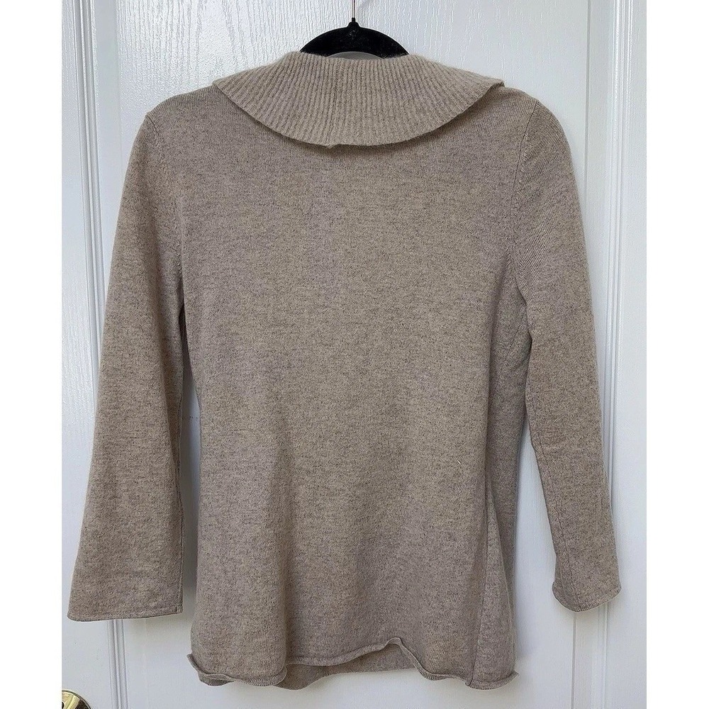 Jones New York 100% Cashmere V-Neck Ruffle 7/8 Sleeve Sweater M Sand/ Nude - Picture 2 of 7